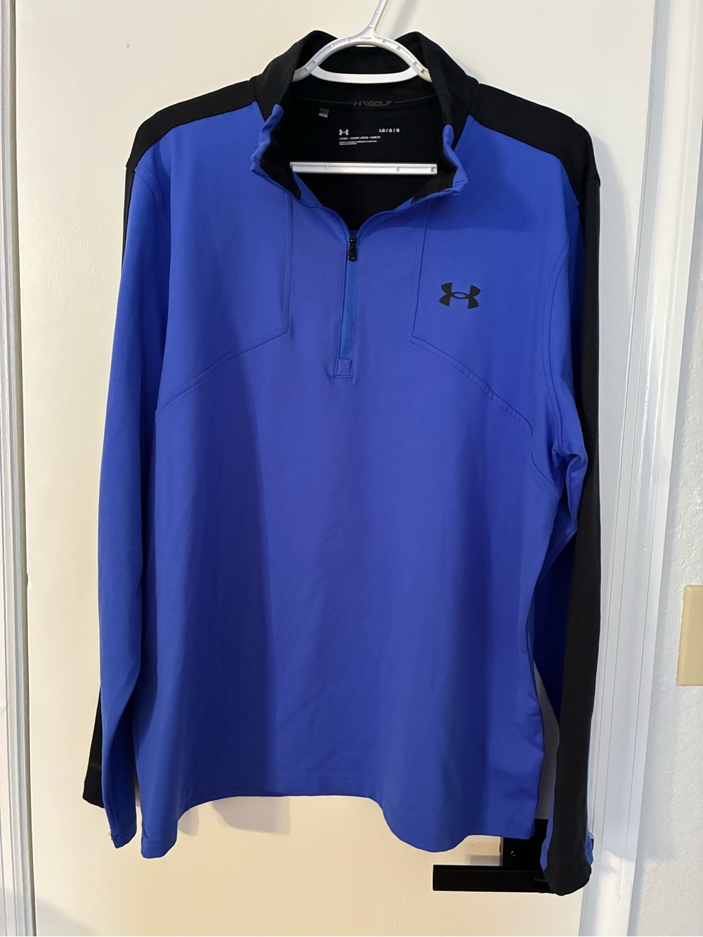 Under Armour Blue and Black Lightweight 1/4 Zip Golf Jacket